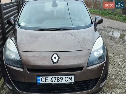 Коричневый Рено Гранд Сценик, объемом двигателя 1.5 л и пробегом 295 тыс. км за 6100 $, фото 1 на Automoto.ua