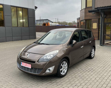 Коричневый Рено Гранд Сценик, объемом двигателя 1.4 л и пробегом 181 тыс. км за 6100 $, фото 1 на Automoto.ua