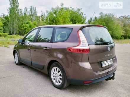 Рено Гранд Сценік 2010 у Миколаєві на Automoto.ua Коричневий Рено Гранд Сценік, об'ємом двигуна 1.5 л та пробігом 282 тис. км за 7800 $, фото 1 на Automoto.ua