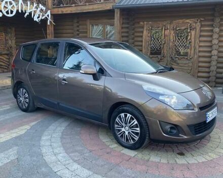 Коричневый Рено Гранд Сценик, объемом двигателя 1.46 л и пробегом 310 тыс. км за 6600 $, фото 1 на Automoto.ua