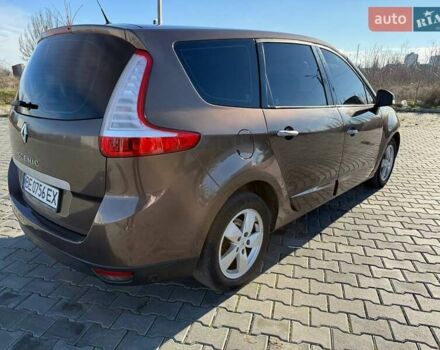 Коричневый Рено Гранд Сценик, объемом двигателя 2 л и пробегом 278 тыс. км за 7500 $, фото 1 на Automoto.ua