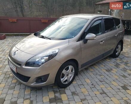 Коричневый Рено Гранд Сценик, объемом двигателя 1.9 л и пробегом 249 тыс. км за 6999 $, фото 1 на Automoto.ua