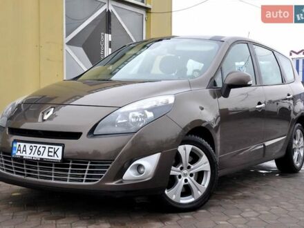 Коричневый Рено Гранд Сценик, объемом двигателя 2 л и пробегом 240 тыс. км за 7400 $, фото 1 на Automoto.ua