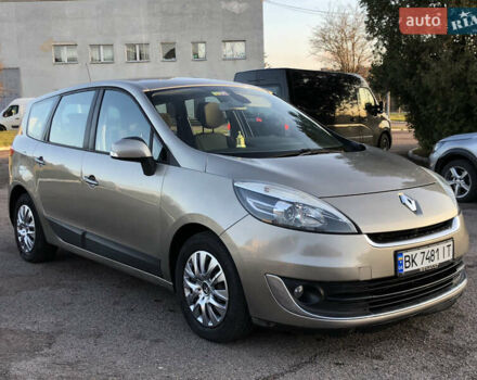 Коричневый Рено Гранд Сценик, объемом двигателя 1.5 л и пробегом 237 тыс. км за 8599 $, фото 1 на Automoto.ua