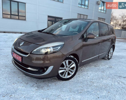 Коричневий Рено Гранд Сценік, об'ємом двигуна 2 л та пробігом 232 тис. км за 9300 $, фото 1 на Automoto.ua