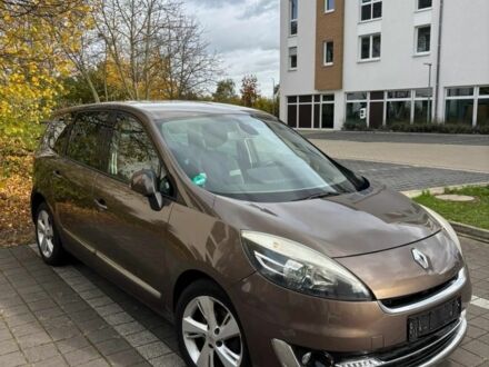 Коричневий Рено Гранд Сценік, об'ємом двигуна 1.6 л та пробігом 114 тис. км за 7017 $, фото 1 на Automoto.ua