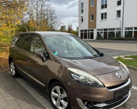 Коричневый Рено Гранд Сценик, объемом двигателя 1.6 л и пробегом 114 тыс. км за 7017 $, фото 1 на Automoto.ua