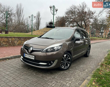 Коричневый Рено Гранд Сценик, объемом двигателя 2 л и пробегом 254 тыс. км за 9600 $, фото 1 на Automoto.ua