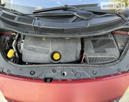 Червоний Рено Гранд Сценік, об'ємом двигуна 1.9 л та пробігом 250 тис. км за 3999 $, фото 35 на Automoto.ua