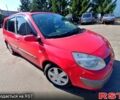 Красный Рено Гранд Сценик, объемом двигателя 2 л и пробегом 250 тыс. км за 4600 $, фото 1 на Automoto.ua