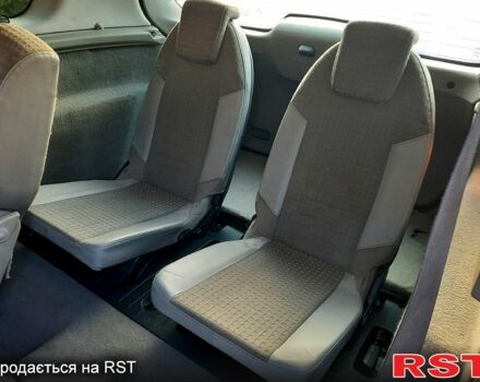 Червоний Рено Гранд Сценік, об'ємом двигуна 1.9 л та пробігом 319 тис. км за 5300 $, фото 8 на Automoto.ua