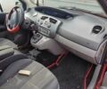 Красный Рено Гранд Сценик, объемом двигателя 1.6 л и пробегом 270 тыс. км за 4300 $, фото 6 на Automoto.ua
