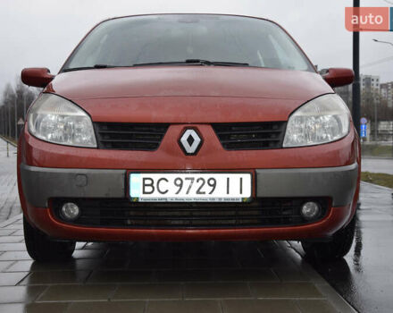 Червоний Рено Гранд Сценік, об'ємом двигуна 1.6 л та пробігом 350 тис. км за 3600 $, фото 2 на Automoto.ua