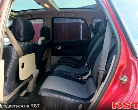 Червоний Рено Гранд Сценік, об'ємом двигуна 2 л та пробігом 0 тис. км за 4700 $, фото 6 на Automoto.ua