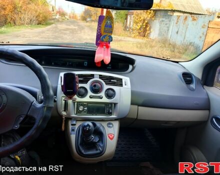 Червоний Рено Гранд Сценік, об'ємом двигуна 2 л та пробігом 0 тис. км за 4700 $, фото 8 на Automoto.ua