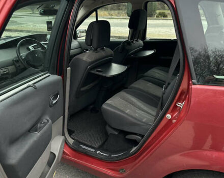 Красный Рено Гранд Сценик, объемом двигателя 2 л и пробегом 270 тыс. км за 3000 $, фото 9 на Automoto.ua