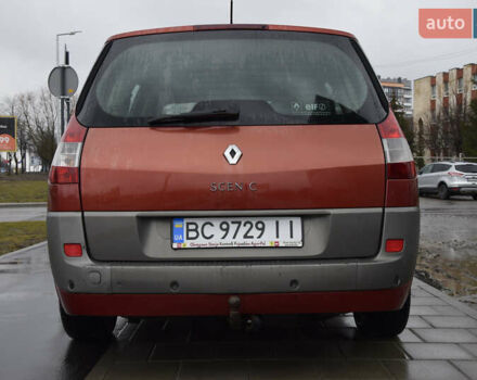 Червоний Рено Гранд Сценік, об'ємом двигуна 1.6 л та пробігом 350 тис. км за 3600 $, фото 4 на Automoto.ua