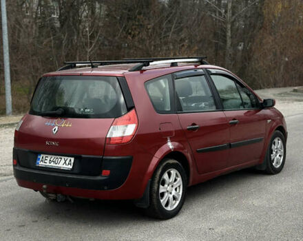 Красный Рено Гранд Сценик, объемом двигателя 2 л и пробегом 270 тыс. км за 3000 $, фото 4 на Automoto.ua