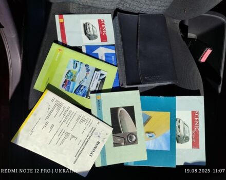 Красный Рено Гранд Сценик, объемом двигателя 1.6 л и пробегом 176 тыс. км за 5000 $, фото 11 на Automoto.ua