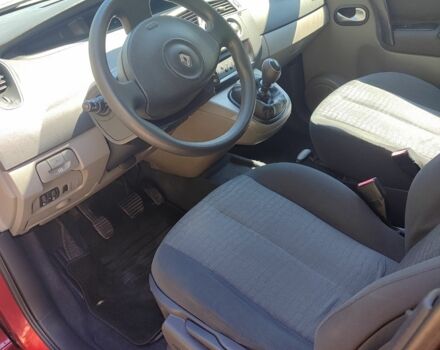 Красный Рено Гранд Сценик, объемом двигателя 1.6 л и пробегом 176 тыс. км за 5000 $, фото 22 на Automoto.ua