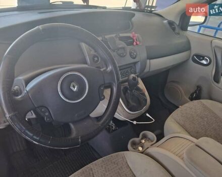 Красный Рено Гранд Сценик, объемом двигателя 1.87 л и пробегом 225 тыс. км за 5900 $, фото 18 на Automoto.ua