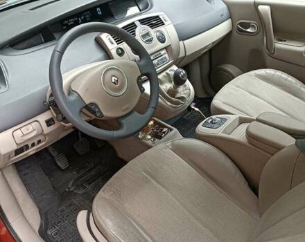 Красный Рено Гранд Сценик, объемом двигателя 2 л и пробегом 360 тыс. км за 5199 $, фото 10 на Automoto.ua