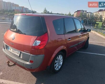 Красный Рено Гранд Сценик, объемом двигателя 2 л и пробегом 360 тыс. км за 5199 $, фото 1 на Automoto.ua