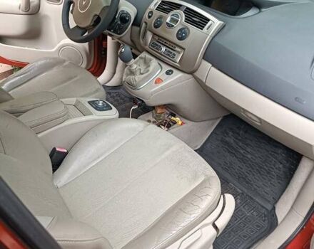 Красный Рено Гранд Сценик, объемом двигателя 2 л и пробегом 360 тыс. км за 5199 $, фото 11 на Automoto.ua