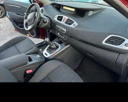 Красный Рено Гранд Сценик, объемом двигателя 1.4 л и пробегом 201 тыс. км за 5999 $, фото 6 на Automoto.ua