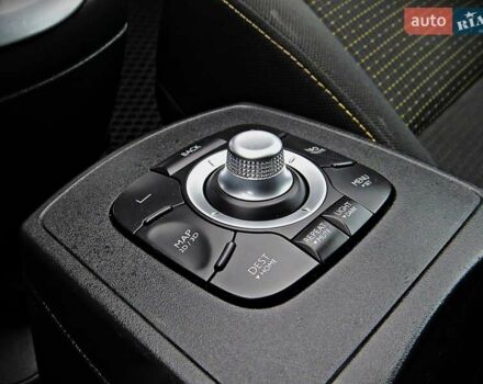 Красный Рено Гранд Сценик, объемом двигателя 2 л и пробегом 270 тыс. км за 7700 $, фото 12 на Automoto.ua