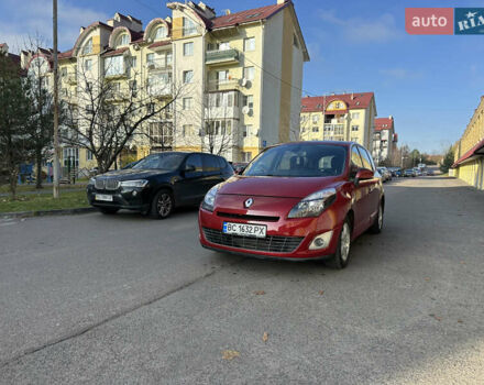 Красный Рено Гранд Сценик, объемом двигателя 1.9 л и пробегом 289 тыс. км за 6500 $, фото 9 на Automoto.ua