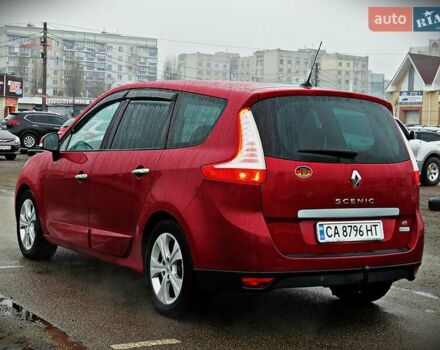 Красный Рено Гранд Сценик, объемом двигателя 2 л и пробегом 270 тыс. км за 7700 $, фото 3 на Automoto.ua
