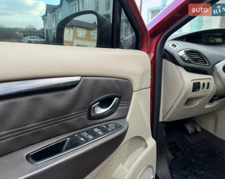 Красный Рено Гранд Сценик, объемом двигателя 1.5 л и пробегом 290 тыс. км за 6950 $, фото 37 на Automoto.ua