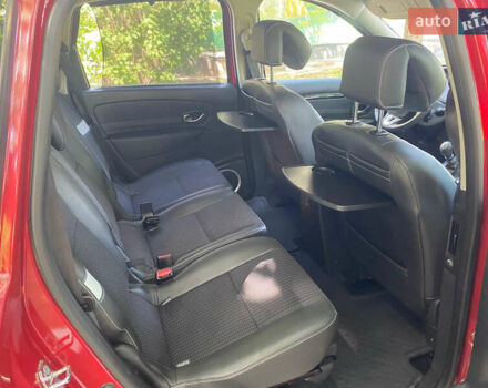 Червоний Рено Гранд Сценік, об'ємом двигуна 1.4 л та пробігом 247 тис. км за 6450 $, фото 49 на Automoto.ua