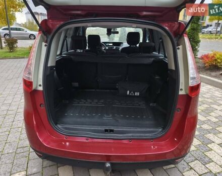 Червоний Рено Гранд Сценік, об'ємом двигуна 1.5 л та пробігом 251 тис. км за 7900 $, фото 12 на Automoto.ua