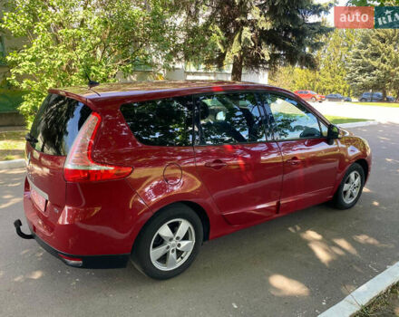 Червоний Рено Гранд Сценік, об'ємом двигуна 1.4 л та пробігом 247 тис. км за 6450 $, фото 7 на Automoto.ua