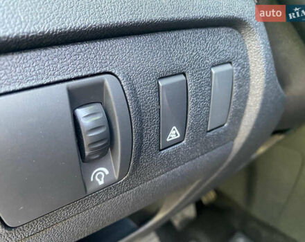 Червоний Рено Гранд Сценік, об'ємом двигуна 1.4 л та пробігом 247 тис. км за 6450 $, фото 25 на Automoto.ua