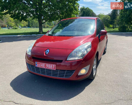 Червоний Рено Гранд Сценік, об'ємом двигуна 1.4 л та пробігом 247 тис. км за 6450 $, фото 64 на Automoto.ua