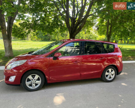 Червоний Рено Гранд Сценік, об'ємом двигуна 1.4 л та пробігом 247 тис. км за 6450 $, фото 3 на Automoto.ua