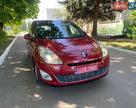 Червоний Рено Гранд Сценік, об'ємом двигуна 1.4 л та пробігом 247 тис. км за 6450 $, фото 12 на Automoto.ua