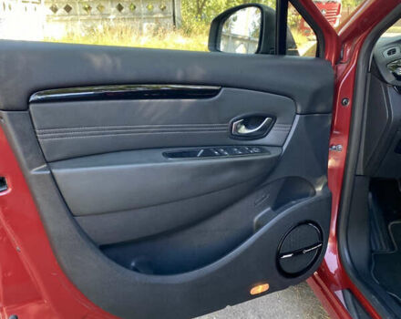 Красный Рено Гранд Сценик, объемом двигателя 1.4 л и пробегом 198 тыс. км за 7750 $, фото 17 на Automoto.ua