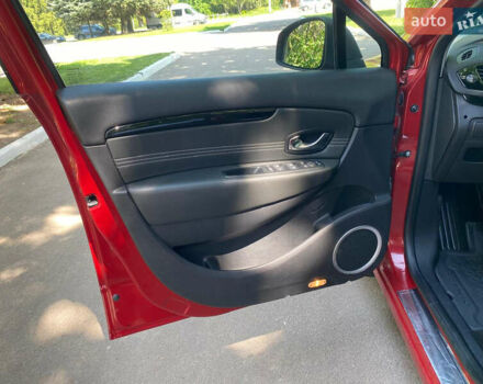 Червоний Рено Гранд Сценік, об'ємом двигуна 1.4 л та пробігом 247 тис. км за 6450 $, фото 17 на Automoto.ua