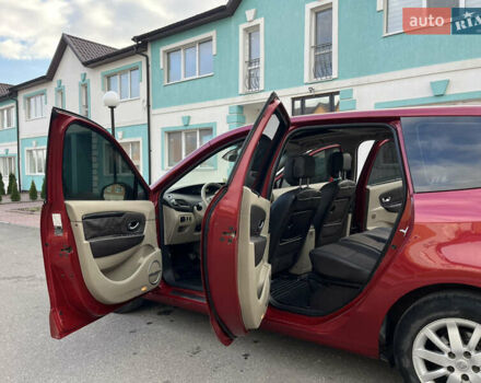 Красный Рено Гранд Сценик, объемом двигателя 1.5 л и пробегом 290 тыс. км за 6950 $, фото 32 на Automoto.ua