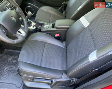 Червоний Рено Гранд Сценік, об'ємом двигуна 1.4 л та пробігом 247 тис. км за 6450 $, фото 23 на Automoto.ua