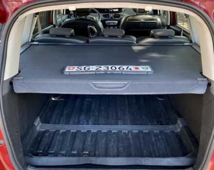 Красный Рено Гранд Сценик, объемом двигателя 1.4 л и пробегом 198 тыс. км за 7750 $, фото 7 на Automoto.ua