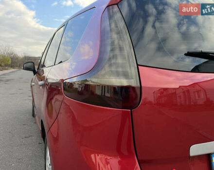 Красный Рено Гранд Сценик, объемом двигателя 1.5 л и пробегом 290 тыс. км за 6950 $, фото 28 на Automoto.ua