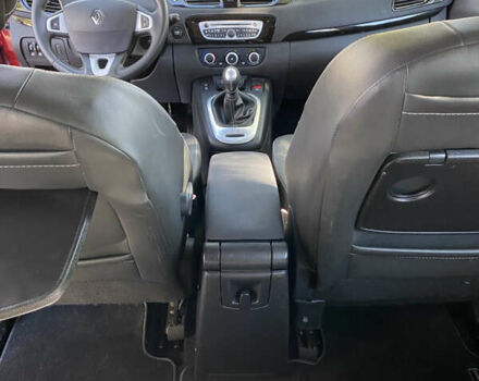 Красный Рено Гранд Сценик, объемом двигателя 1.4 л и пробегом 198 тыс. км за 7750 $, фото 22 на Automoto.ua