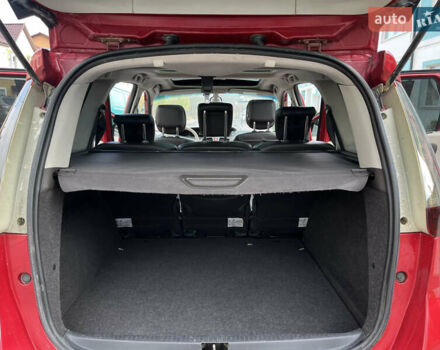 Красный Рено Гранд Сценик, объемом двигателя 1.5 л и пробегом 290 тыс. км за 6950 $, фото 52 на Automoto.ua