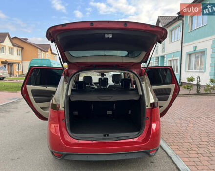 Красный Рено Гранд Сценик, объемом двигателя 1.5 л и пробегом 290 тыс. км за 6950 $, фото 51 на Automoto.ua