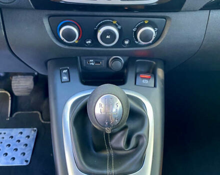 Красный Рено Гранд Сценик, объемом двигателя 1.4 л и пробегом 198 тыс. км за 7750 $, фото 20 на Automoto.ua